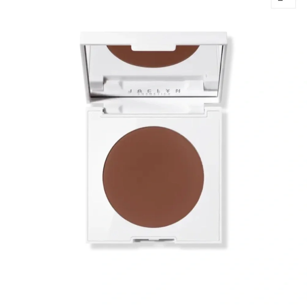 Jaclyn Cosmetics Face It All Brightening Powder “Brightening Rich” (Dark Roast)